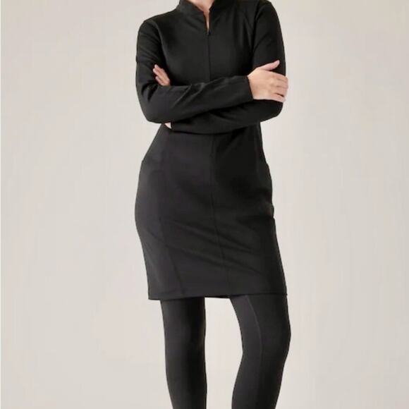 Athleta Dresses & Skirts - Athleta Black Long Sleeve Delancey dress